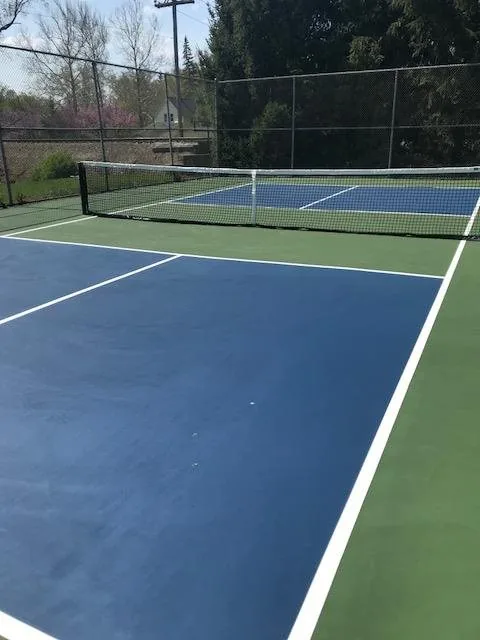 Blue and green pickleball courts at Thurl Cook Park